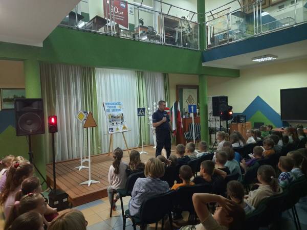 Przekazanie miasteczka ruchu drogowego